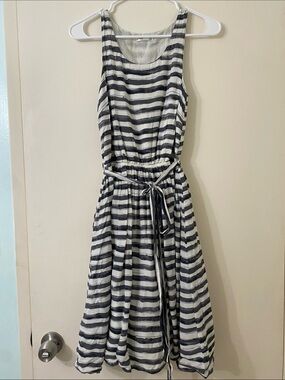 Lavand. Striped Sleeveless Tie-Waist Midi Dress - Black & White